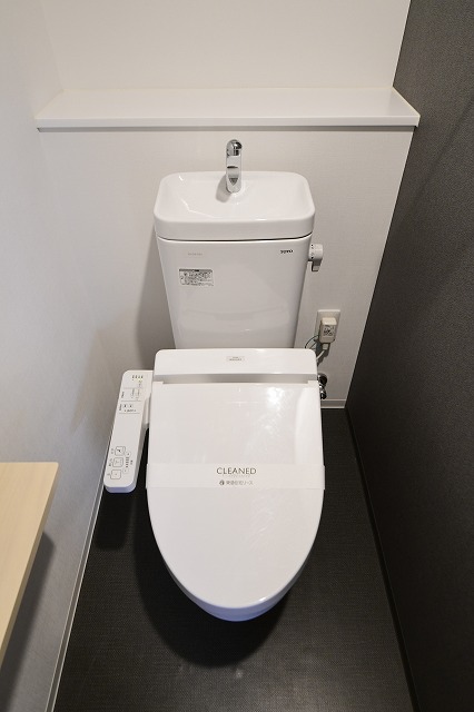 トイレ　トイレ