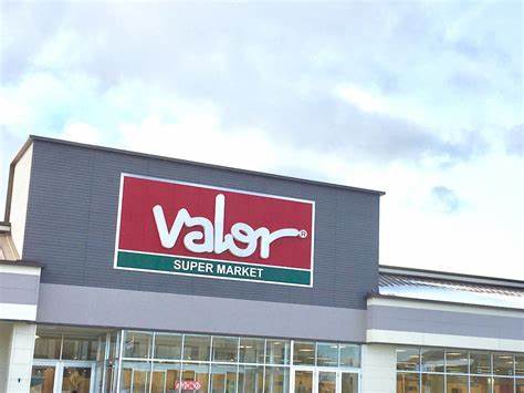 スーパー　スーパーマーケットバロー 車道店（スーパー）まで438m