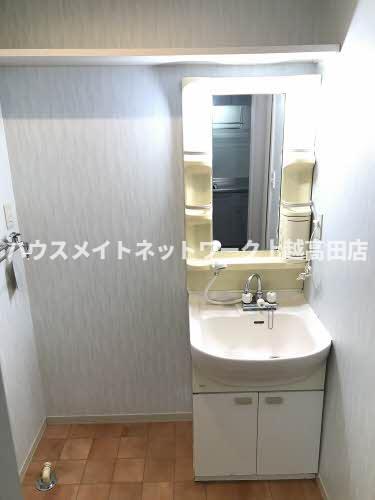 洗面設備　洗髪洗面化粧台