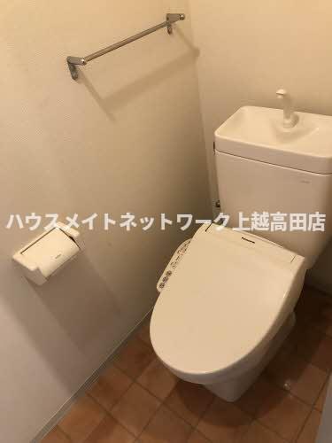 トイレ　温水洗浄暖房便座