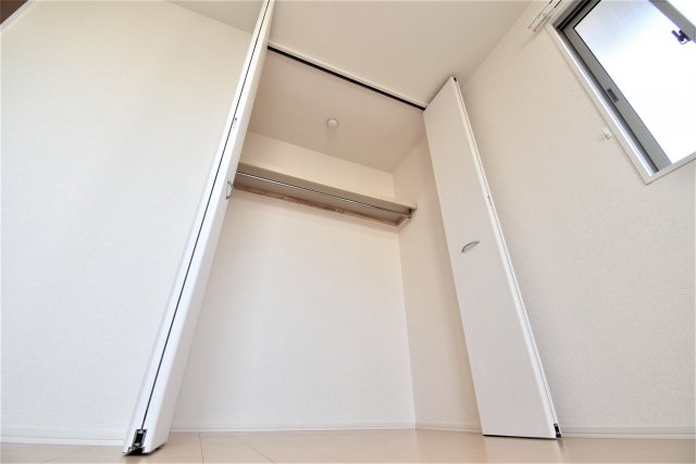 収納　ヴェラハイツＭ