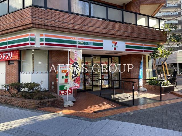 コンビニ　セブンイレブン川口駅西口店（コンビニ）まで240m