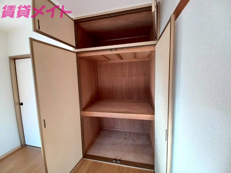 収納　同型タイプ画像