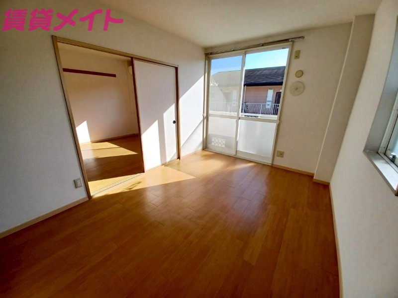 居室・リビング　同型タイプ画像