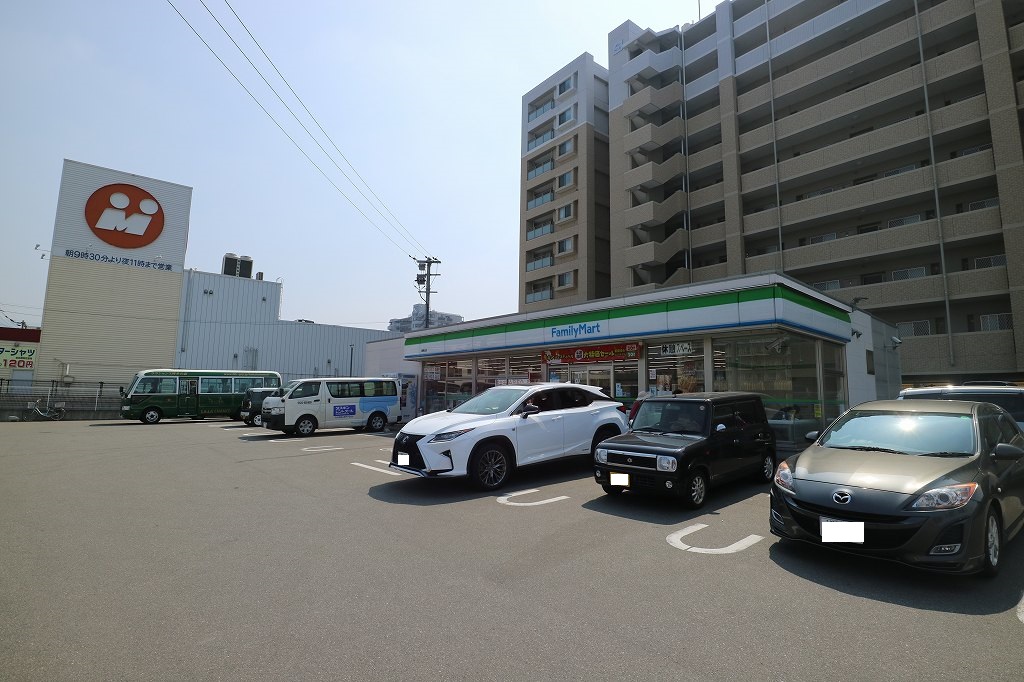 コンビニ　ファミリーマート 篠栗庄店（コンビニ）まで512m