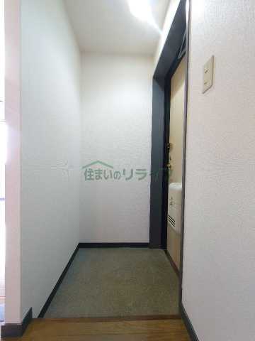 玄関　※参考写真です。同じ間取りの別部屋になります。