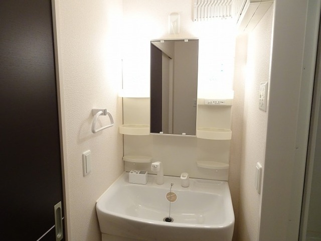 洗面設備　洗髪洗面化粧台