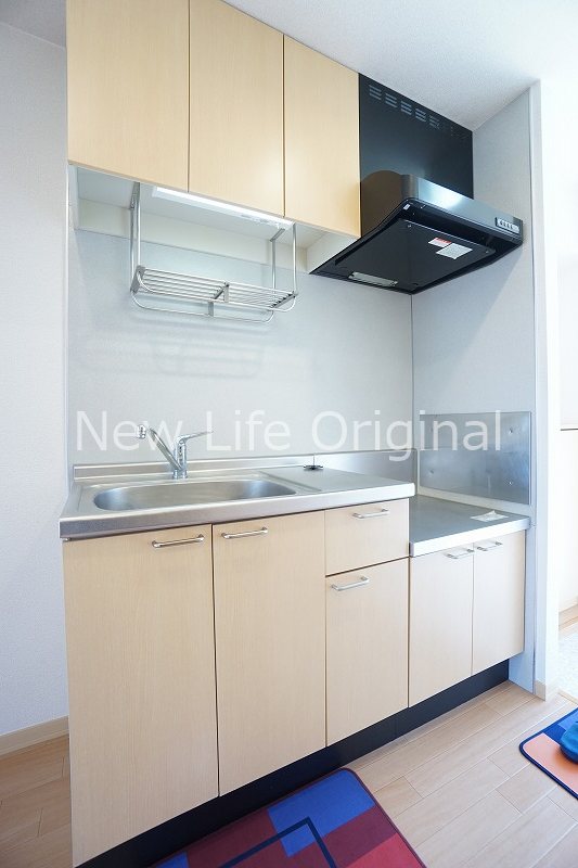 キッチン　上部にも収納がありキッチングッズもしっかりと収納できます☆