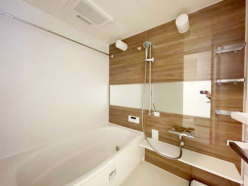バス・シャワールーム　バス