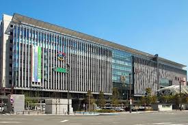 ショッピングセンター　ＪＲ博多シティ（ショッピングセンター）まで292m