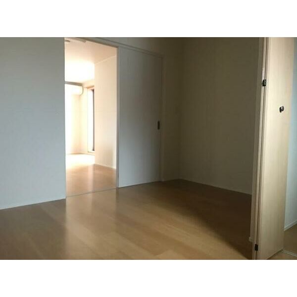 居室・リビング　※別室の参考写真の為、現況優先です。