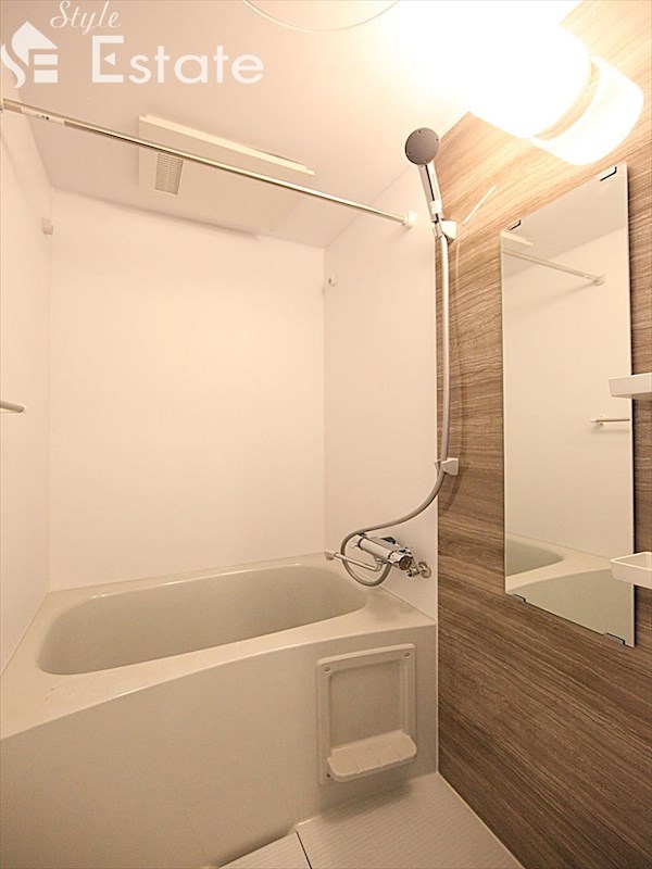 バス・シャワールーム　バスルーム