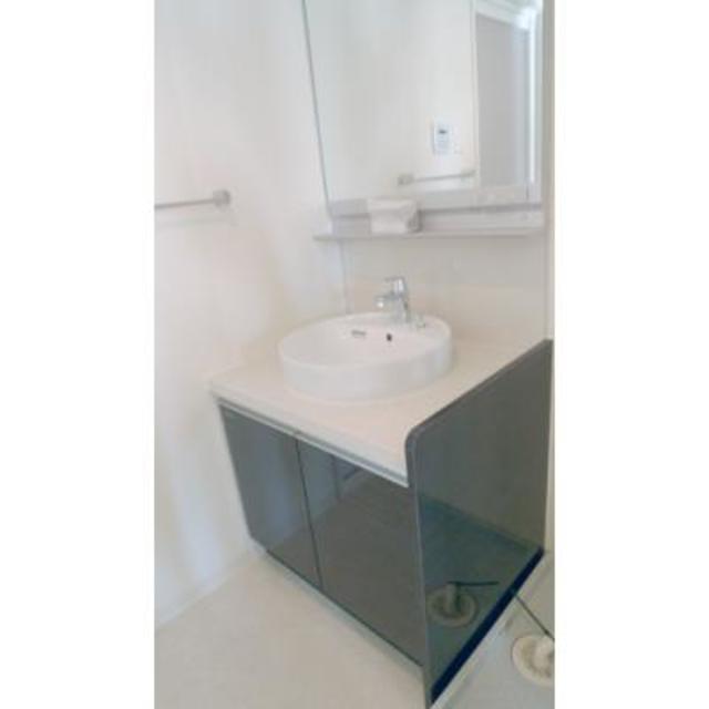 洗面設備　※写真は同タイプ住戸です。