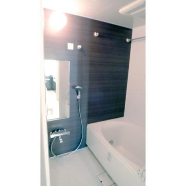 バス・シャワールーム　※写真は同タイプ住戸です。