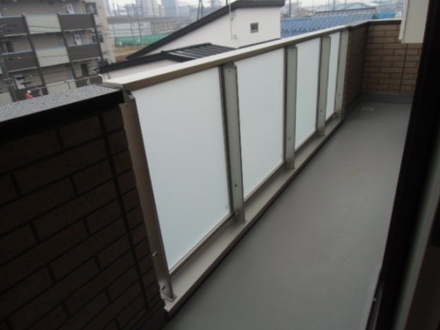 バルコニー　バルコニー