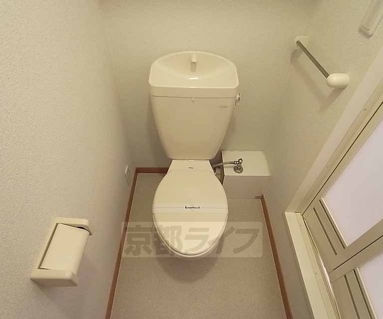 トイレ　清潔感のあるトイレです。