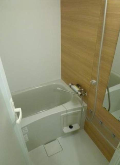 バス・シャワールーム　バスルーム