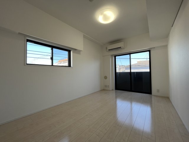 居室・リビング　使いやすい居間です