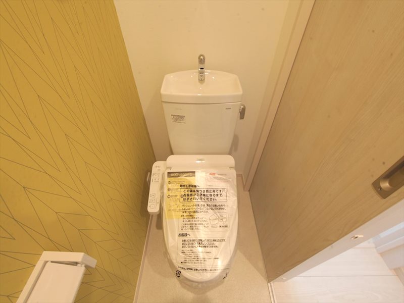 トイレ　温水洗浄便座付トイレ