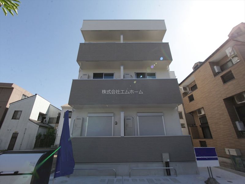 建物外観　外観　オートロック　防犯カメラ　ＴＶモニターホン　宅配ＢＯＸ