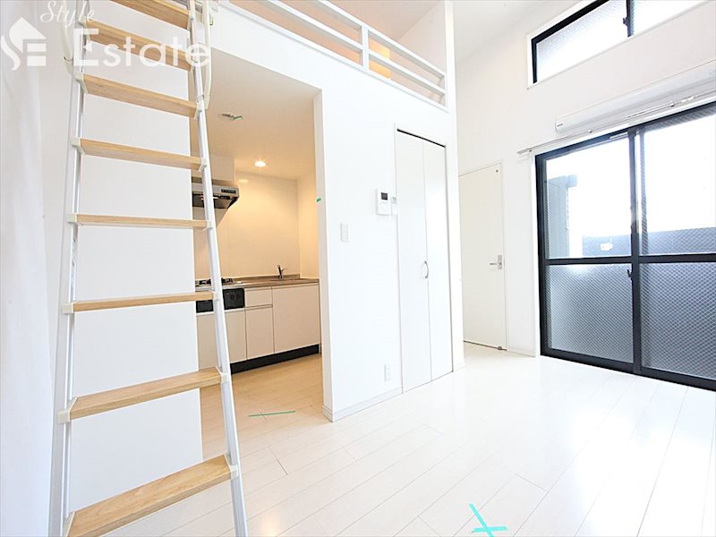 居室・リビング　内装