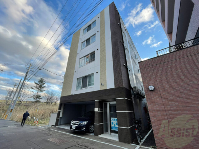 建物外観　札幌市中央区南１５条西「グランマーチ中島公園」