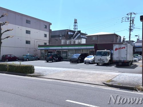 コンビニ　ファミリーマート菊井一丁目店（コンビニ）まで358m