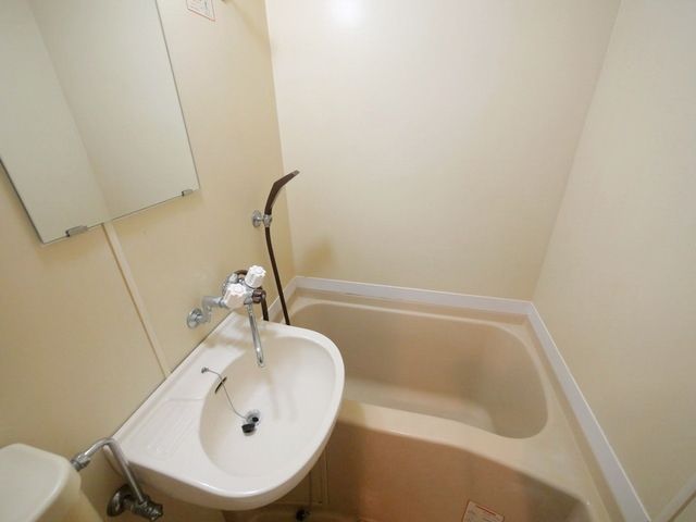 バス・シャワールーム　★お問い合わせはタウンハウジング神奈川橋本店まで★