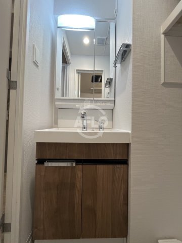 洗面設備　シャテーニュ上本町　独立洗面台