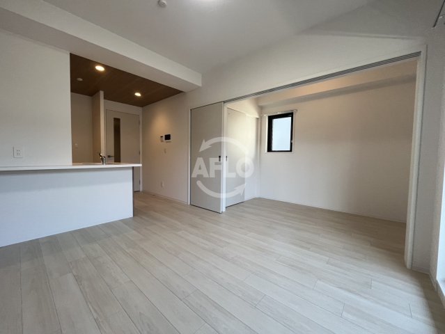 居室・リビング　シャテーニュ上本町　リビング