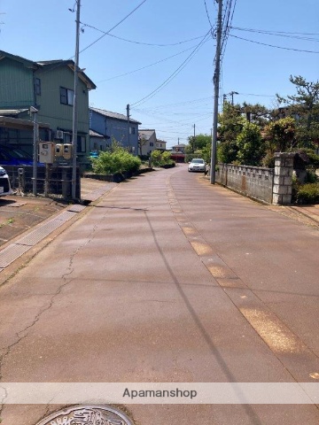 その他　前面道路（その他）まで0m