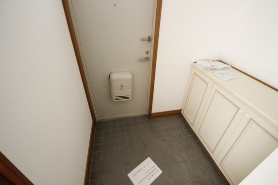 玄関　※別部屋の写真です