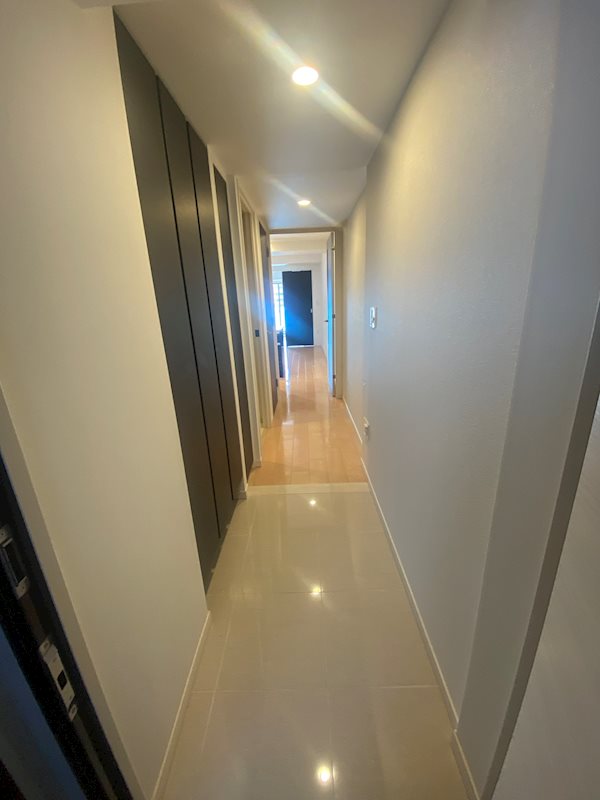 玄関　※参考写真