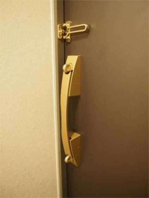 玄関　ダブルロック