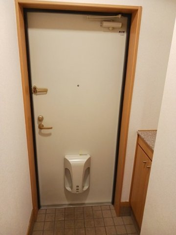玄関　落ち着いた玄関です