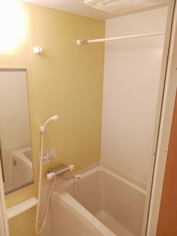バス・シャワールーム　お風呂です