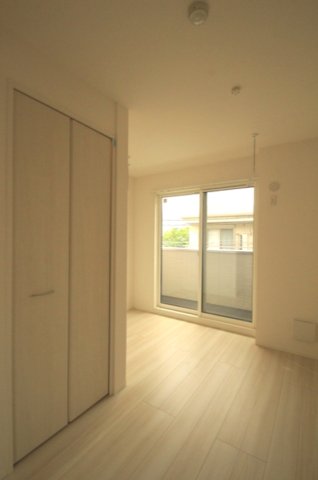 居室・リビング　こちらのリビングで趣味の時間をお楽しみください