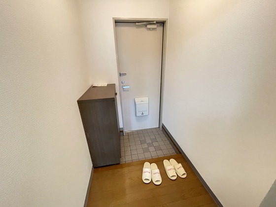 玄関　※別部屋の写真です