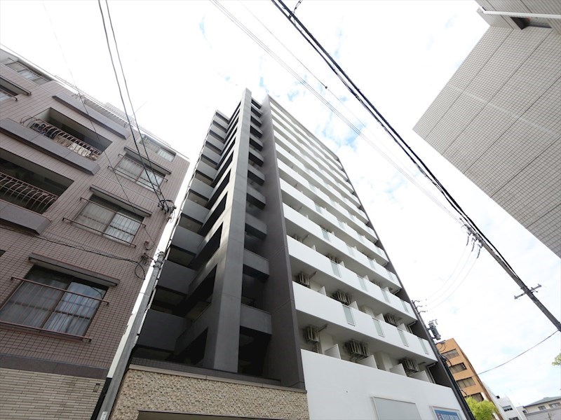 建物外観　外観　オートロック付　外壁タイル張り　屋根付き駐輪場