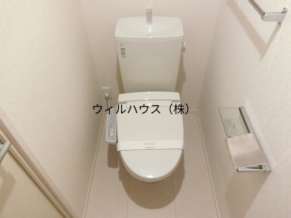 トイレ　ウォシュレット！
