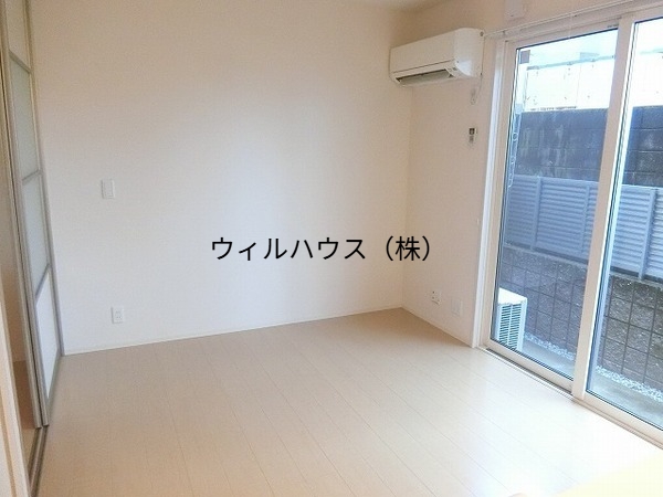 居室・リビング　日当たり良好！