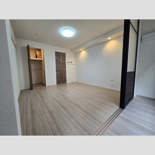 居室・リビング　洋室