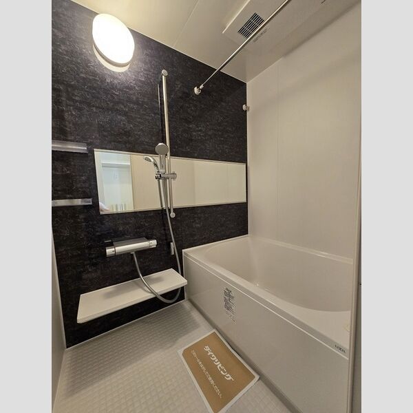 バス・シャワールーム　浴室