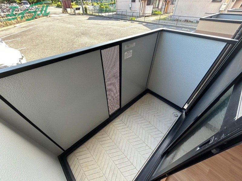 バルコニー　同型参考写真