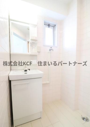 洗面設備　脱衣スペースもあります