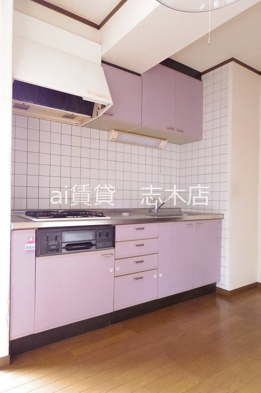 キッチン　※別号室写真