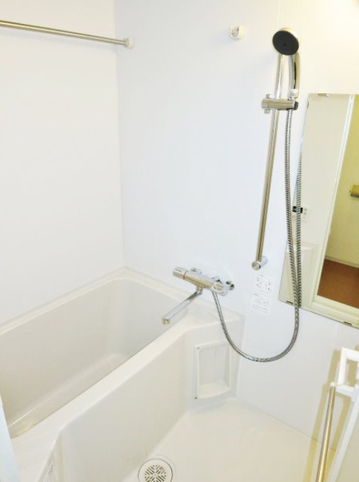 バス・シャワールーム　※別部屋参考写真