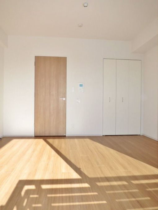 居室・リビング　※別部屋参考写真