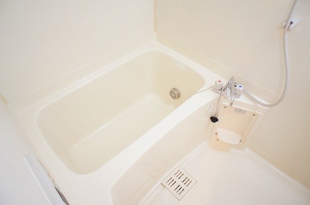 バス・シャワールーム　ゆったり過ごせるお風呂です