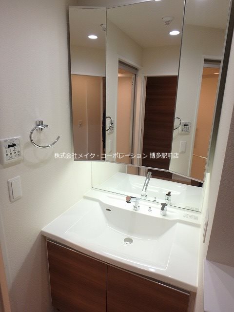 洗面設備　写真別部屋